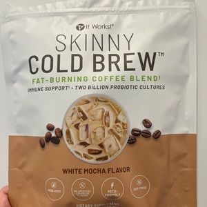 Skinny Cold Brew in White Mocha Flavor